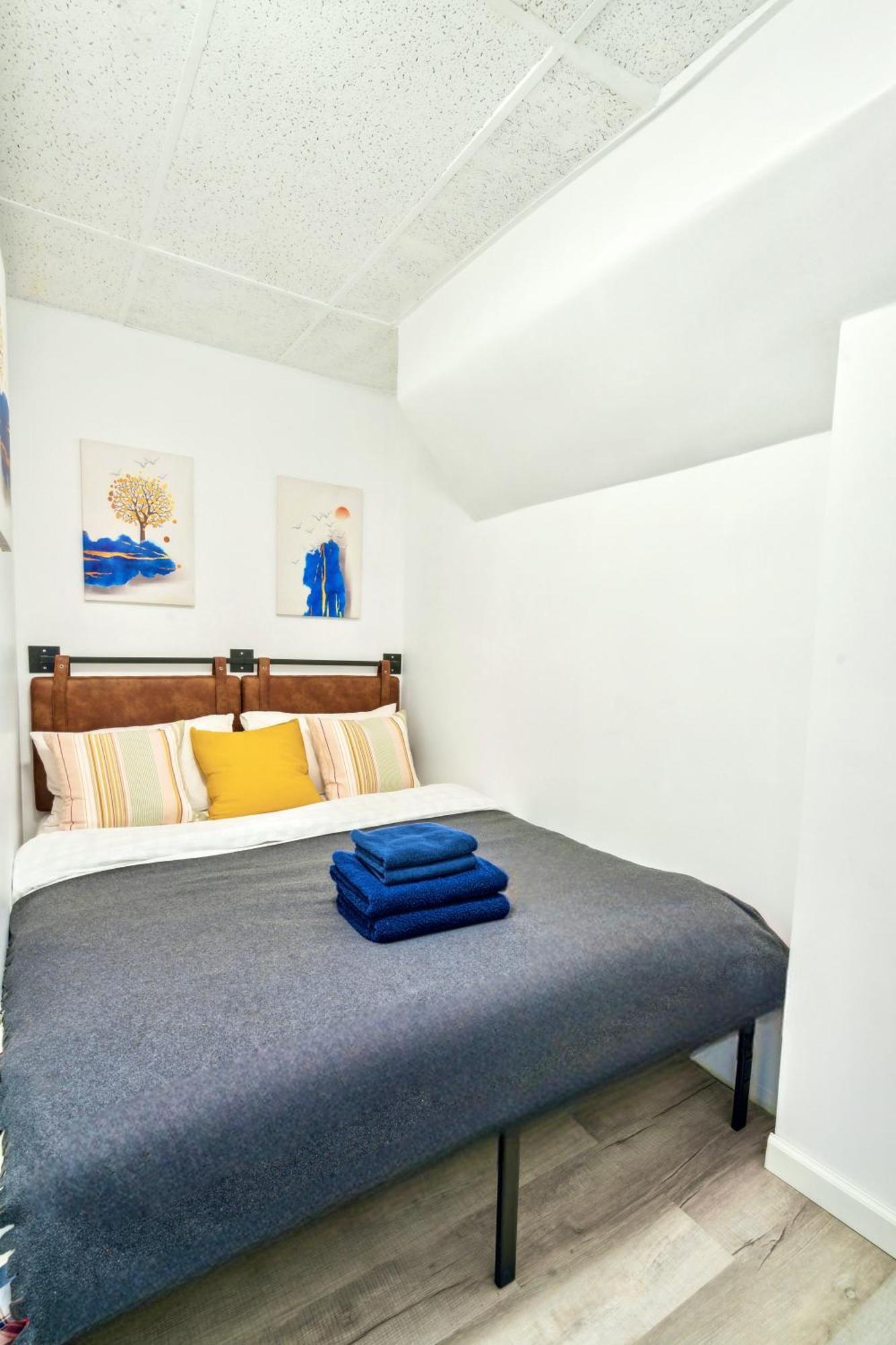 2 Bedroom Cozy Central Apartment Nueva York Exterior foto